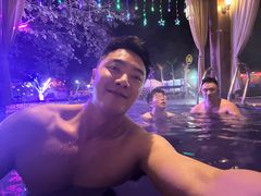 -灵秀温泉