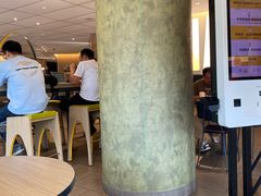 景观位-麦当劳(王顶堤店)