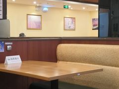 卡座-萨莉亚意式餐厅(玉泉路物美店)