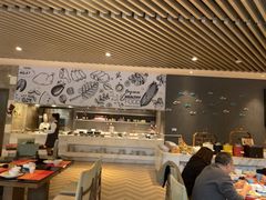 -筠咖啡西餐厅(上海国展宝龙丽筠酒店)