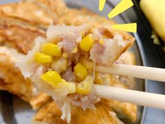 玉米鲜肉煎饺-芬芳甜品(同福路店)