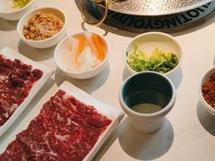 -左庭右院鲜牛肉火锅(金山万达店)