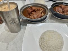 -香港新发烧腊茶餐厅(水围店)