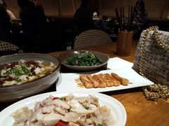 -十三式重庆江湖菜(金茂览秀城店)