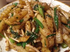 刀花洋芋-缘生态云南菜·野生菌庭院餐厅(华侨城店)