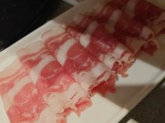 -海底捞火锅(新松江路生日主题店)