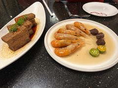 -梅龙镇广场