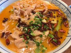 -云海肴·汽锅鸡·云南菜(天山百盛优客店)