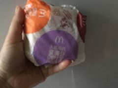 -麦当劳(七宝乐购店)