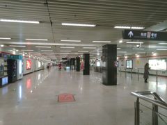 -常熟路(地铁站)