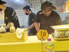 -熊吞·大碗丼烧肉饭(济宁万达广场店)