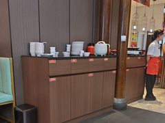 -阿瓦山寨·湘菜现炒·剁椒鱼头王(咸阳总店)