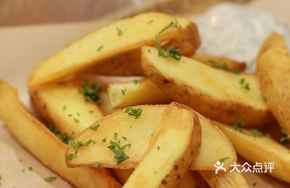 炸薯角附松露蛋黄酱