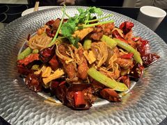 -辣尚瘾·烤鱼·新川菜(牡丹园直营店)
