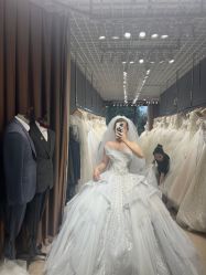 -MISS LUCKY国际婚纱礼服定制(昌平店)