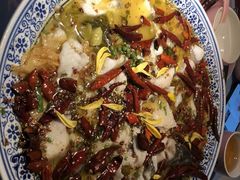 老坛子酸菜鱼-桂二老坛酸菜鱼(三街两巷店)