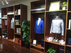-尊卡诺高级西装礼服定制(江东中路店)