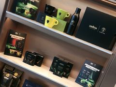 -LAVAZZA拉瓦萨咖啡(上海金融街店)