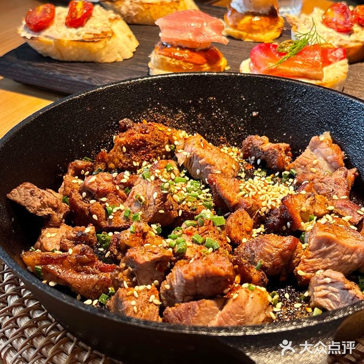 谁懂这一口焦糖鸭肝布蕾的魅力。。。