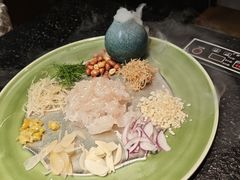 -得意咚瓜·顺德鱼生·冬瓜火锅(深圳首店)