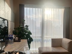 -上海国展宝龙丽筠酒店