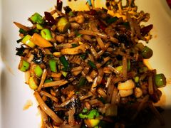 -魏铭鱼头捞饭(晋阳路店)