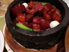 石锅红烧肉-山东宾馆·齐鲁苑餐厅