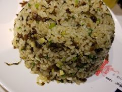 酸菜炒饭-蛙蛙叫干锅年代(簋街总店)