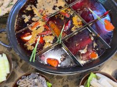 -正南齊北重庆老火锅(光华村直营店)