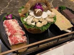 -捞神汤物料理(正大广场店)