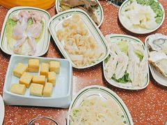 -四囍码头海鲜烧烤自助火锅(外滩南京东路悦荟广场店)