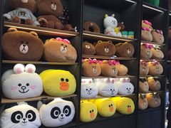 -LINE FRIENDS Garosu-gil Flagship Store