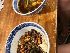 -沪西老弄堂面馆(定西路店)