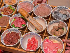 -周小明火锅(黑金冠社区店)