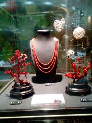 -北京七彩云南翡翠珠宝旗舰店(月坛店)