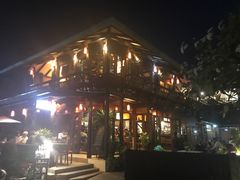 -Dash Teak House