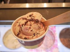 覆盆子布朗尼炫炫脆-哈根达斯(陆家浜路店)