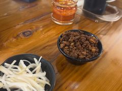 -丽虹云南过桥米线(兴工街店)