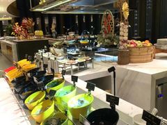 自助取餐区-金陵饭店 56F 家·海鲜火锅餐厅
