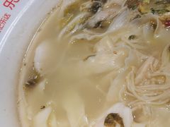 -乐达酸菜鱼面(山师东路店)