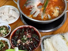 -苗侗地道红酸.酸汤鱼·酸汤牛肉