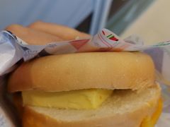 至尊菠萝油-美芝莲(领展购物广场中关村店)