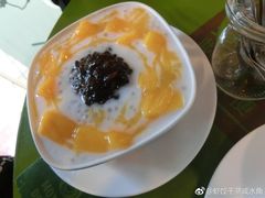 香芒鸳鸯黑糯米-甜心妈妈·榴莲星级糖水(北京路总店)
