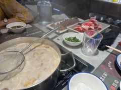 -尚尚仙·酸汤猪手·猪肚鸡火锅(华联万柳购物中心店)