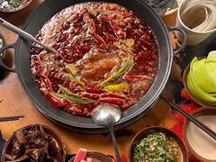 -黄潇洒老火锅(九眼桥宏济巷店)