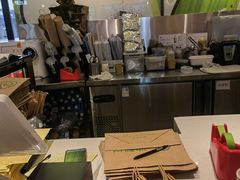 -油梨树 AVOCADO TREE(亮马桥店)