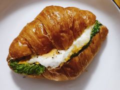 可颂煎蛋芝士三明治-CARINO BAKERY&CAFE(南方商城店)
