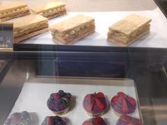 草莓椰奶冻-喜乐村芋泥脑袋家族(三里屯店)