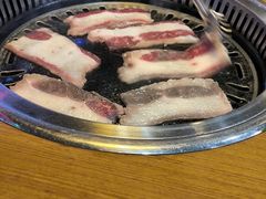 -豚豚猪村烤肉·韩国烤肉(总店)