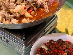 -昱龙大盆牛蛙馆(三兴街总店)